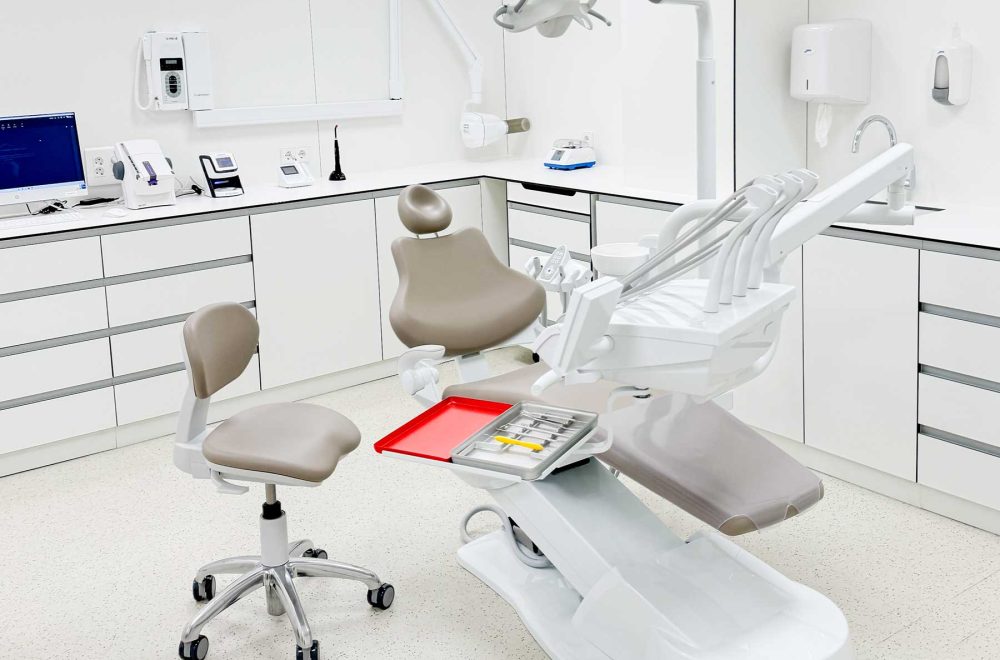 contacto dentista Marbella